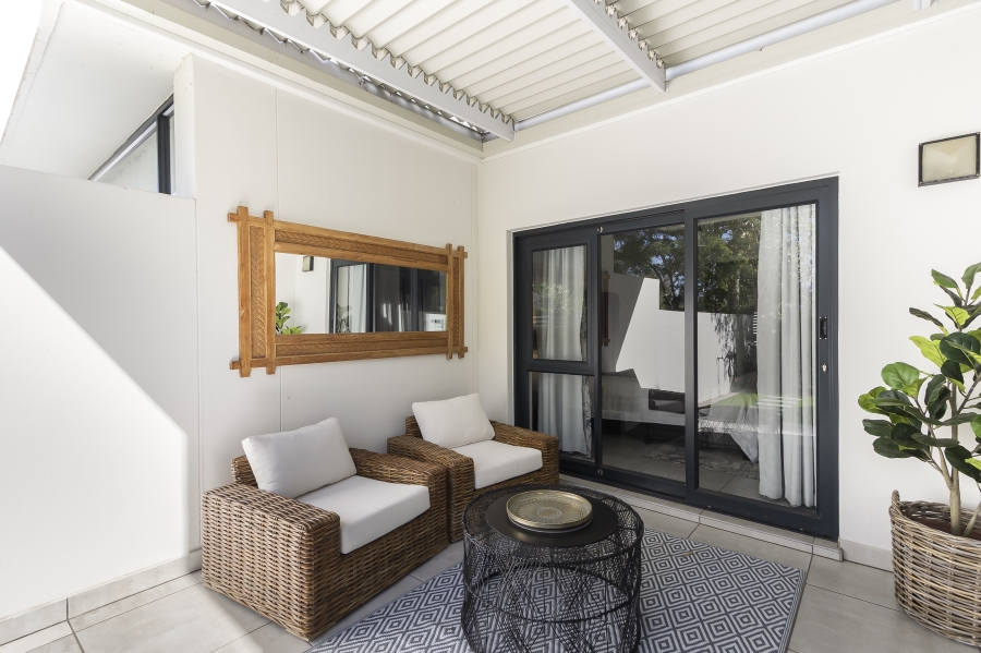 To Let 3 Bedroom Property for Rent in Paardevlei Western Cape